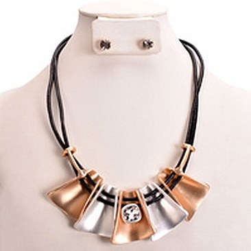 FUTURISTIC FASHION MIXED METAL SET