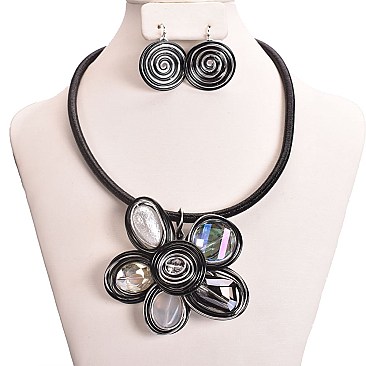 WIRE FLOWER MIXED MEDIA NECKLACE SET