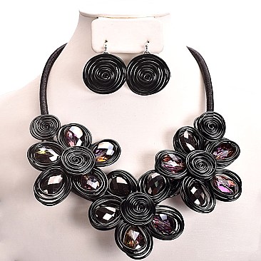HANDMADE 3 FLOWER NECKLACE SET