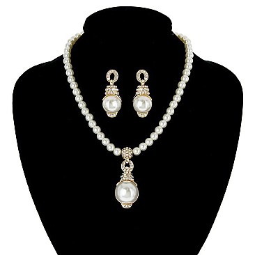 STONED PEARL PENDANT IN ONE LINE PEARLS NECKLACE SET