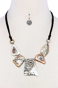 DESIGNER CHIC PATTERN STATEMENT NECKLACE AND EARRING SET JYQNE14548
