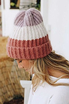 COLOR BLOCK KNIT BEANIE