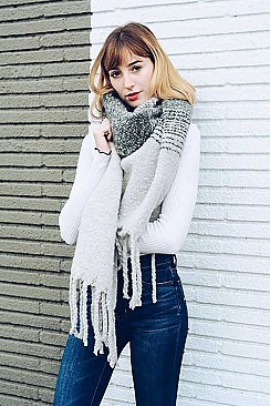 OMBRE TASSEL KNIT SCARF