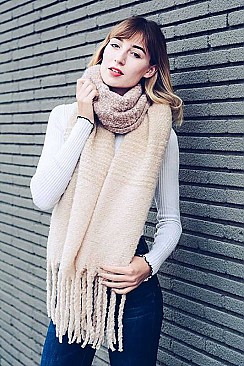 OMBRE TASSEL KNIT SCARF