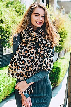 CLASSIC LEOPARD PRINT SCARF