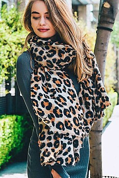 CLASSIC LEOPARD PRINT SCARF