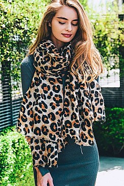 CLASSIC LEOPARD PRINT SCARF