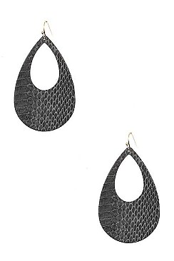 LEATHER TEARDROP CUT OUT EARRING