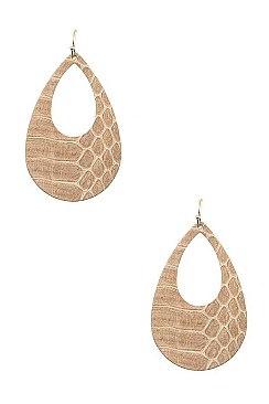 LEATHER TEARDROP CUT OUT EARRING
