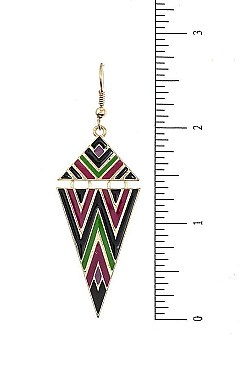 CHEVRON TRIANGLE LINK PATTERN EARRING