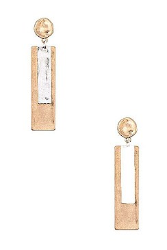 DANGLING DOUBLE LINK BAR EARRING