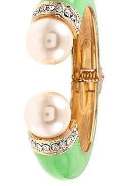 HINGE PEARL TIP CUFF BRACELET
