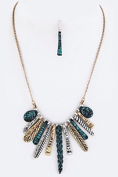 TRIBAL ETCHED PENDANTS NECKLACE SET