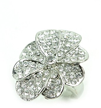 RHINESTONE FLOWER RING