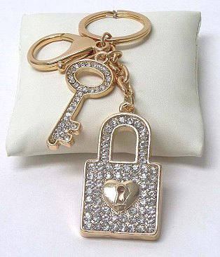 wholesale Charm Lock & Key Shape Keychain