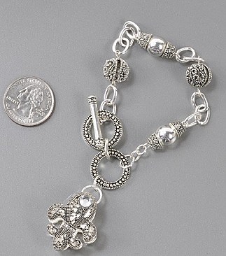 OB01988 FLEUR DE LIS CHARM TOGGLE BRACELET