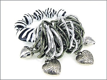 OB02324-RDZEB Heart Charm Stretch Fashion Bracelet