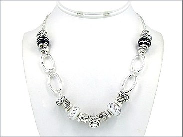 ON0113ASBWT   Multi Bead 18" Necklace (Black & White)
