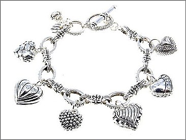 B6898L ATS Heart Danggling Casting Bracelet