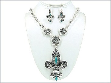 OS01620ASCRY Large Fleur De Lis Pendant Necklace W/Earrings