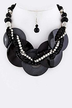 OVERLAPPING ENAMEL COLLAR NECKLACE