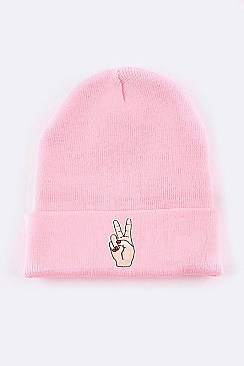 Chic Victory Sign Language Patch Iconic Beanie LA-MKH3515Q